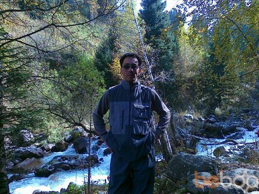  ,   Janik, 53 ,  