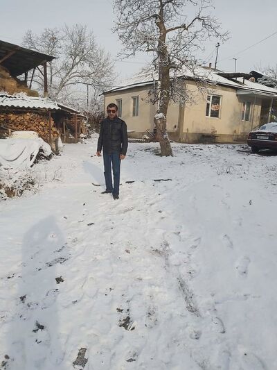  ,   HOVHANNES, 38 ,   ,   , c 