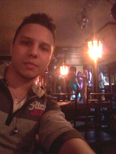  ,   Mehdi, 32 ,   , 