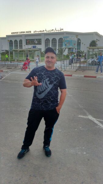  --,   , 52 ,     , c 