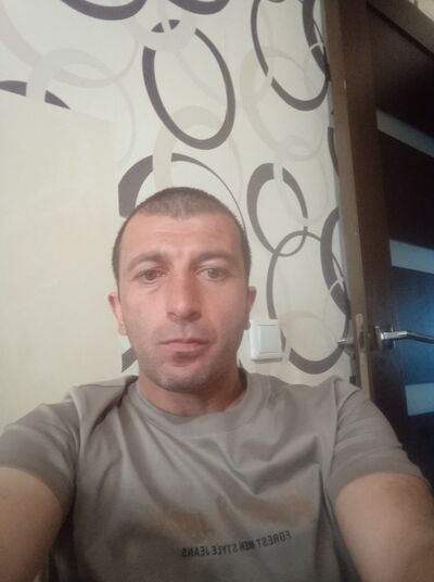  ,   Arman, 42 ,   ,   , c 