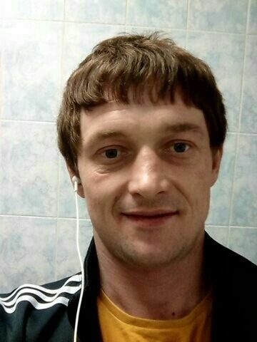  ,   Sergey, 37 ,   