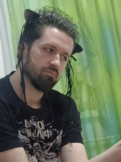  ,   Pubertaaat, 32 ,   ,   , c 
