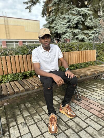  ,   Loic, 24 ,     , c 