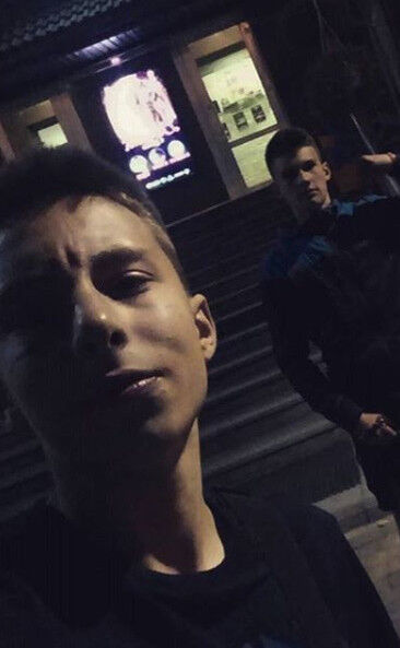  -,   Artem, 25 ,   ,   , c 