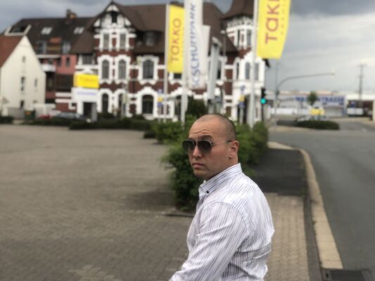  ,   Timur, 32 ,   ,   