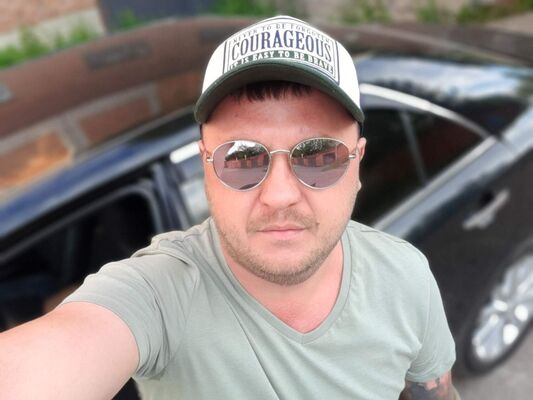  ,   Mihail, 32 ,   ,   , c , 