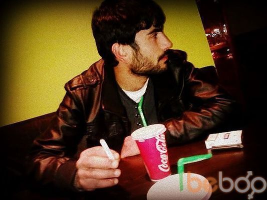  ,   Roman, 32 ,   