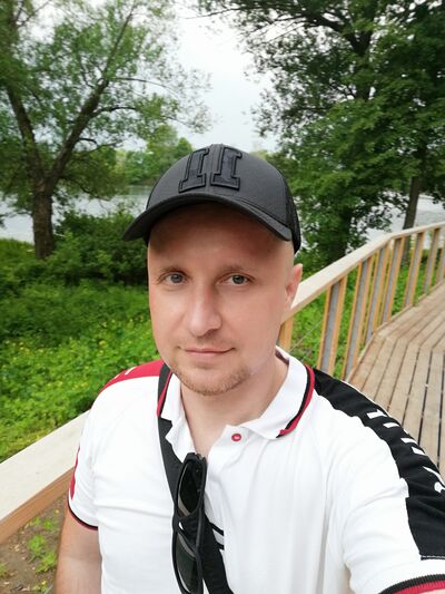  ,   Leonid, 42 ,   c , 