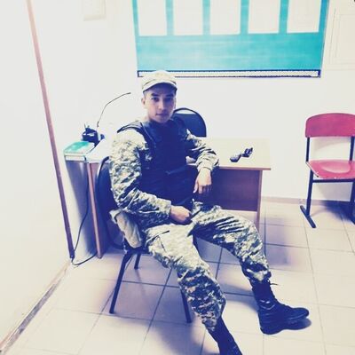  ,   Gaziz, 32 ,   ,   , c , 