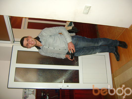  ,   Artur, 35 ,   