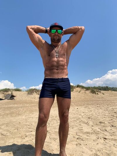  ,   , 33 ,   c 