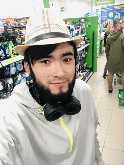  ,   Boburmirzo, 25 ,   ,   