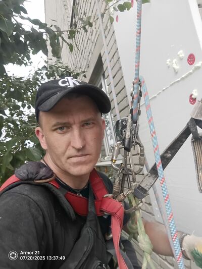  ,   Mikhail, 37 ,   ,   , c , 