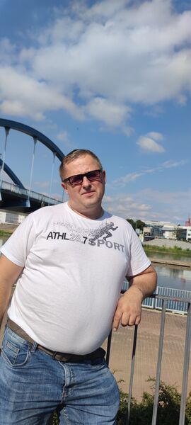  ,   Andrej, 51 ,   ,   , c 