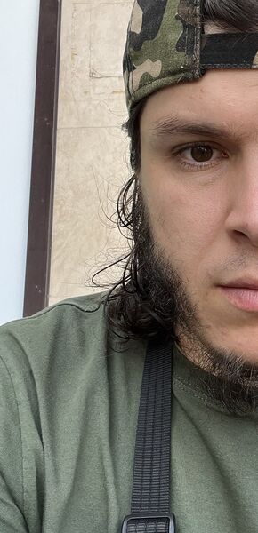  ,   Adam, 32 ,   ,   , 