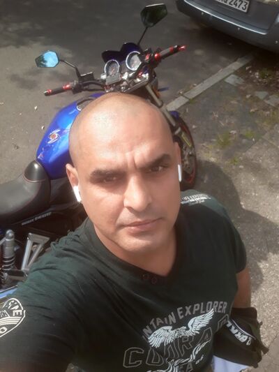  ,   Vladimir, 46 ,   ,   