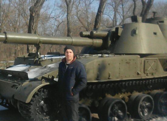  ,   Nik, 36 ,   