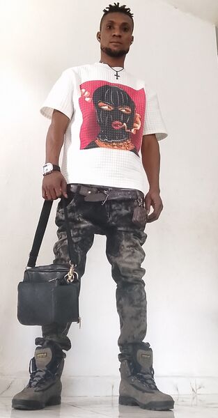  ,   Romeo, 41 ,   ,   