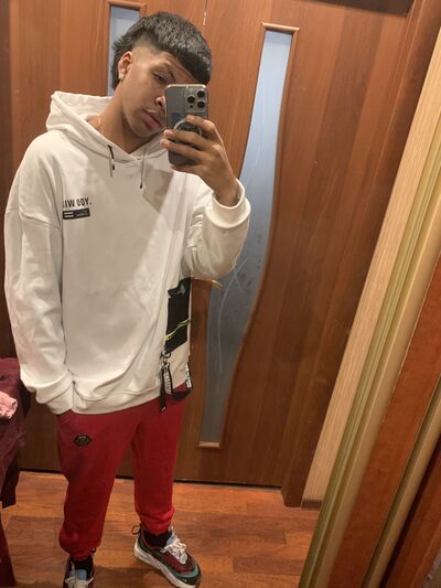  ,   Emiliano, 21 ,   ,   