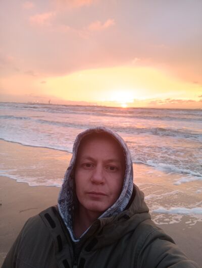  ,   Danil, 33 ,     