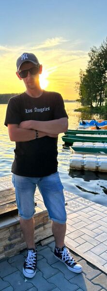  ,   Sergei, 33 ,   ,   