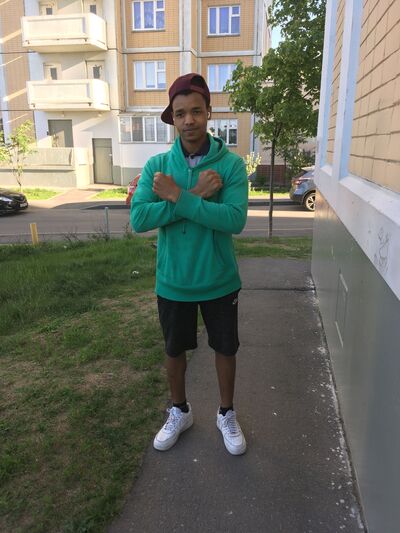  ,   James, 21 ,   ,   