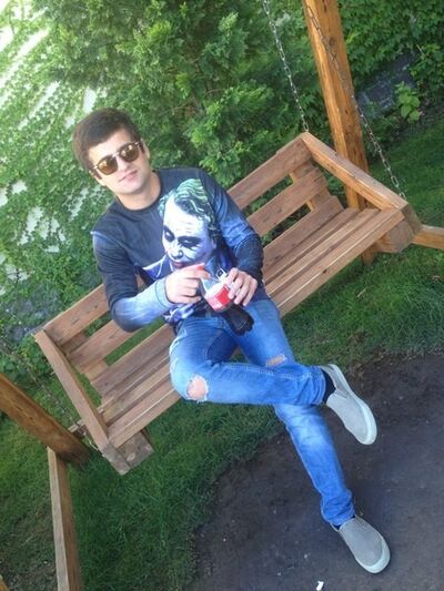  ,   GOSHA, 32 ,  