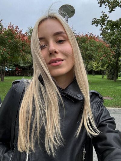  Hanover,   Julia, 28 ,   ,   