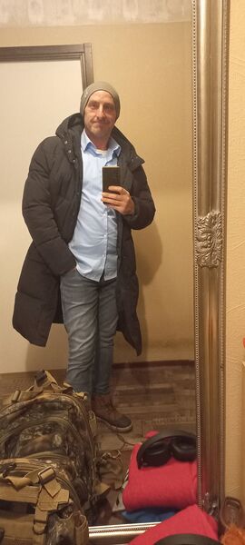  Vellinge,   Evgeny, 42 ,   ,   , c 