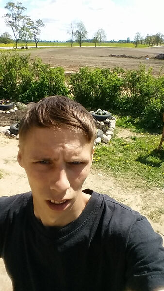  ,   Igors, 28 ,   ,   , c 