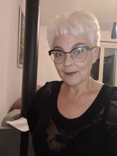 Santa Venerina,   Ela, 57 ,     , c 