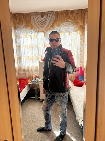  ,   Eduard, 41 ,   ,   , c , 
