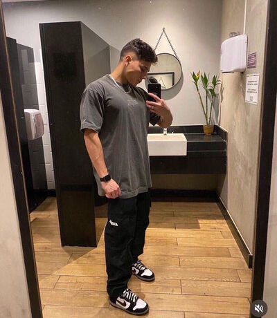  -,   Harry, 32 ,   ,   