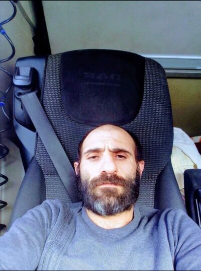  ,   Armen, 38 ,   ,   