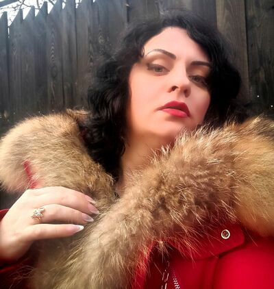  ,   Jekaterina, 37 ,   c , 