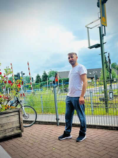  Holstein,   Abdurrahman, 31 ,   ,   