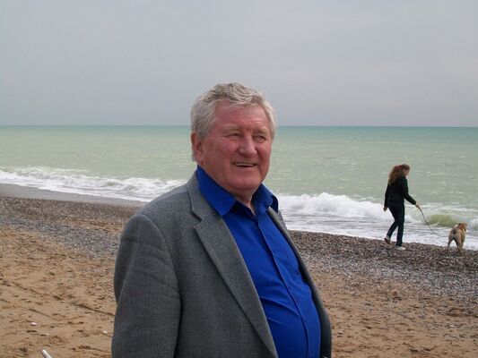  ,   Alex, 75 ,   ,   , c 