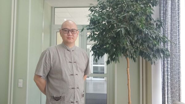  ,   Wenrui, 38 ,   ,   , c , 
