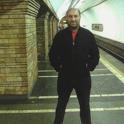  ,   Ruslan, 42 ,   ,   , c , 