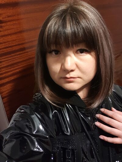  ,   Elena, 44 ,     