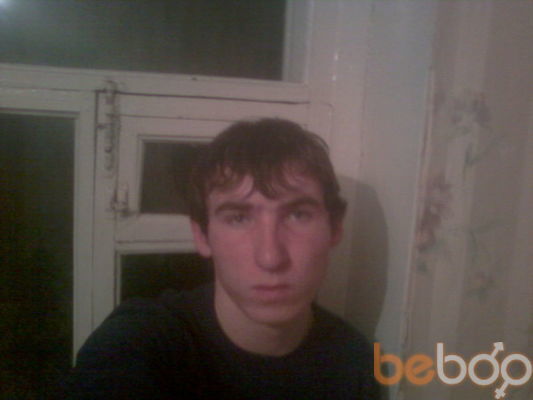  3350386  Viktor, 33 ,    