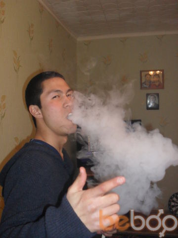  ,   Anuar, 32 ,     , c 