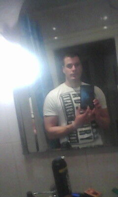 ,   Anton, 32 ,   