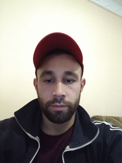  ,   Idris, 32 ,   ,   