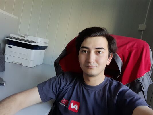  ,   Valentin, 28 ,   ,   