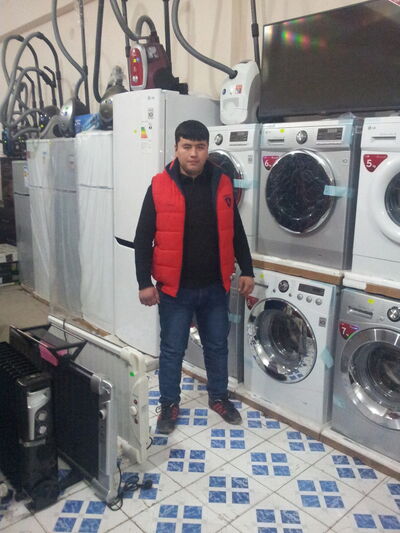  ,   Shoxruh, 34 ,   