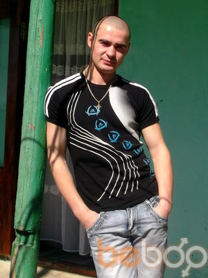  ,   Vyktor, 32 ,   
