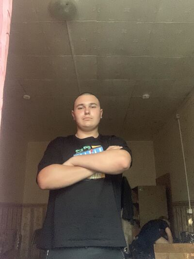  ,   Artem, 20 ,   ,   