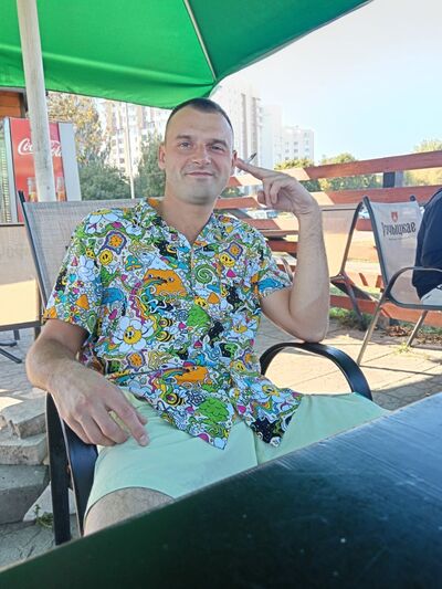 ,   Alex, 35 ,   ,   